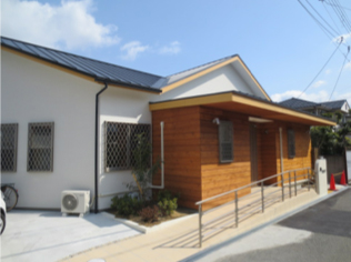 閑静な